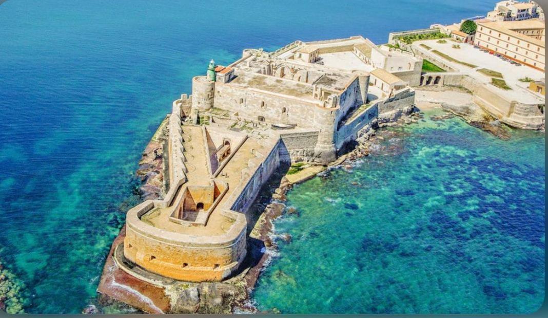 La Casa Di Tina Villa Canicattini Bagni Dış mekan fotoğraf